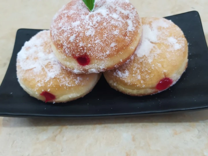 Easy Steps to Prepare Bomboloni Strawberry the Delicious You can take Joss in your mouth