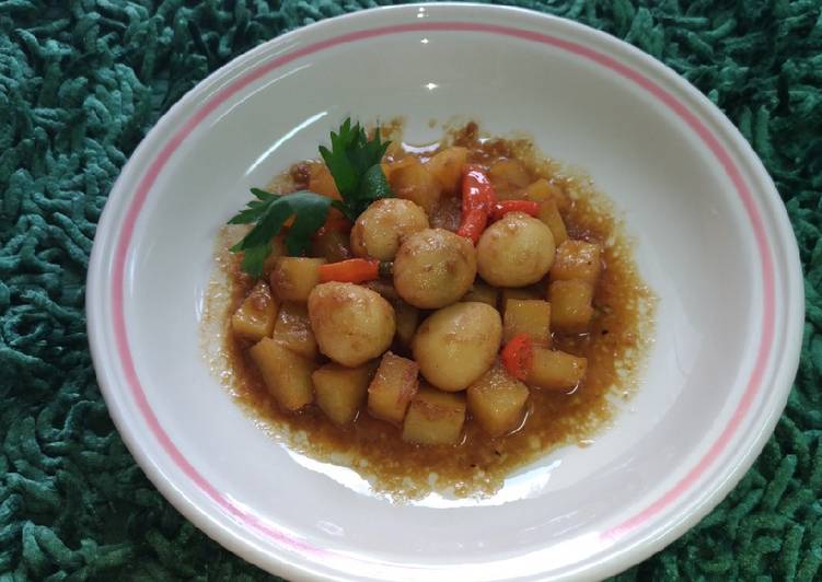 Bagaimana Membuat Semur Kentang Telur Puyuh, Bisa Manjain Lidah