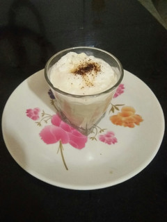 કોલ્ડ કોફી(cold coffee recipe in Gujarati) રેસીપી મુખ્ય ફોટો