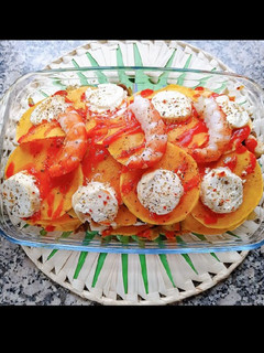 Una foto de Lasaña de calabaza 🎃 con langostinos 🦐 y queso de cabra 🧀🐐
