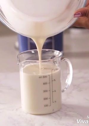 A picture of Oat Milk.