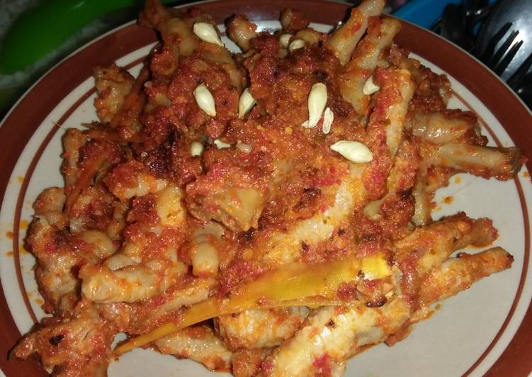 Ceker Mercon Asam Pedas