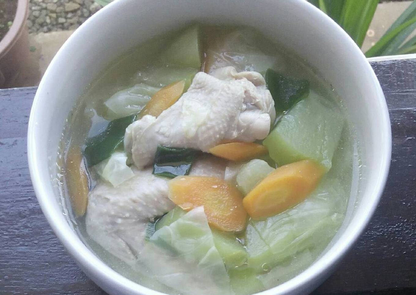 Sop ayam labu siam