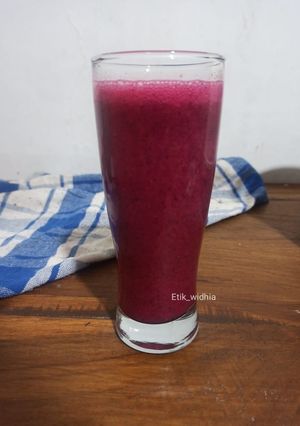 Foto resep Smoothies mix buah naga, pisang & jeruk nipis (Less sugar)