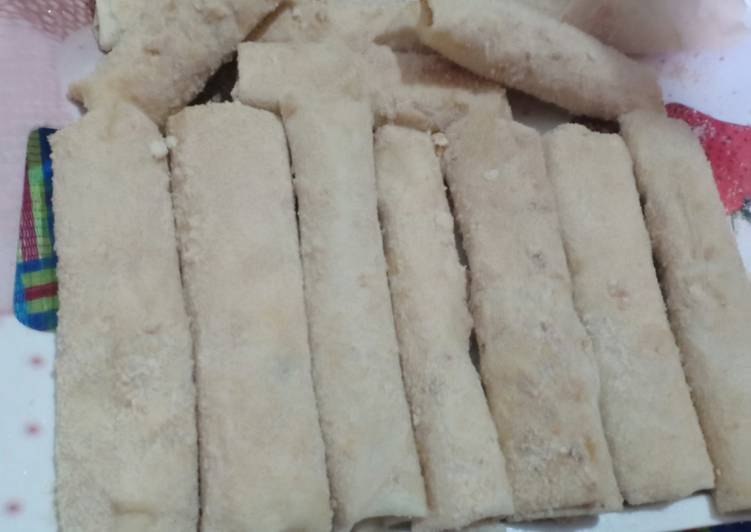 Make and freeze chicken tandoori rolls
