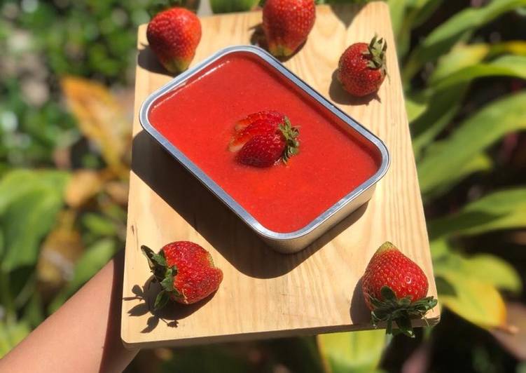 Bagaimana Menyiapkan Strawberry cheese cake box, Enak Banget