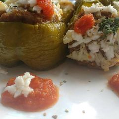 A picture of Stuffed cheese baked Capsicum.