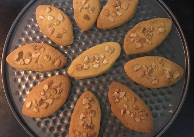 Recipe of Quick Cashew nuts Atta Biscuits