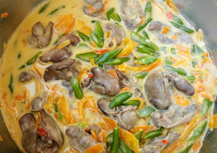 Langkah Mudah untuk Membuat Buncis, wortel dan ati ampela kuah santan Anti Gagal