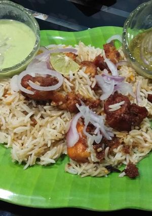 A picture of Tikka biryani.