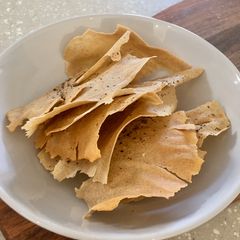 A picture of Crispy Wafer Thin Sourdough Crackers.