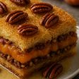 Baklava de Kadaïf con albaricoques frescos y nueces pecanas