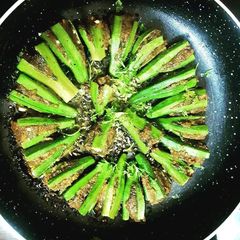 A picture of #भरली भेंडी - #Bharli_Bhendi_Masala 🌿♥️🥗.