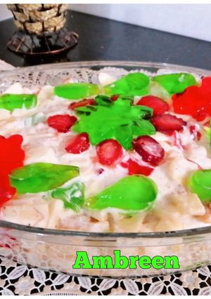 A picture of Colorful creamy fruit chaat 🤗.