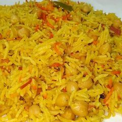 A picture of Chana pulao.
