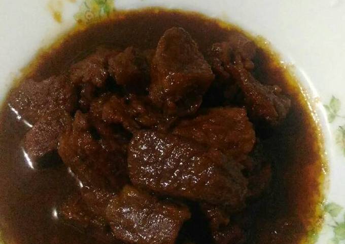 Semur daging bumbu sederhana