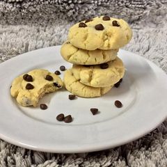 A picture of Eggless chocolate chip cookies.