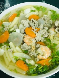 Hình của món Nui cho bữa tối mát mẻ.