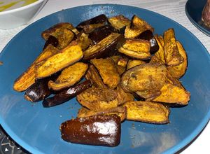 Foto principal de Berenjena curry en gajos airfryer