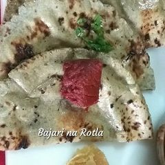 A picture of Pearl Millet Bajari Na Rotla.