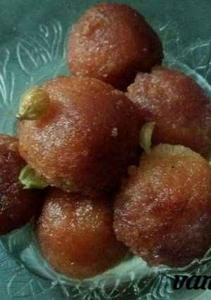 A picture of Bread gulabjamun.