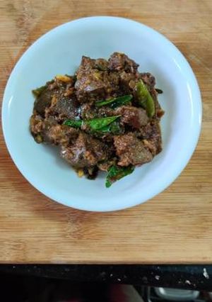 மட்டன் ஈரல் மசாலா (mutton eeral masala recipe in Tamil) செய்முறை முக்கிய புகைப்படம்