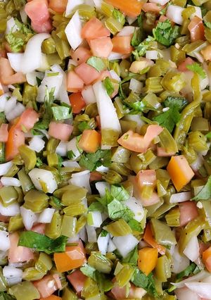 Una foto de Ensalada de nopales