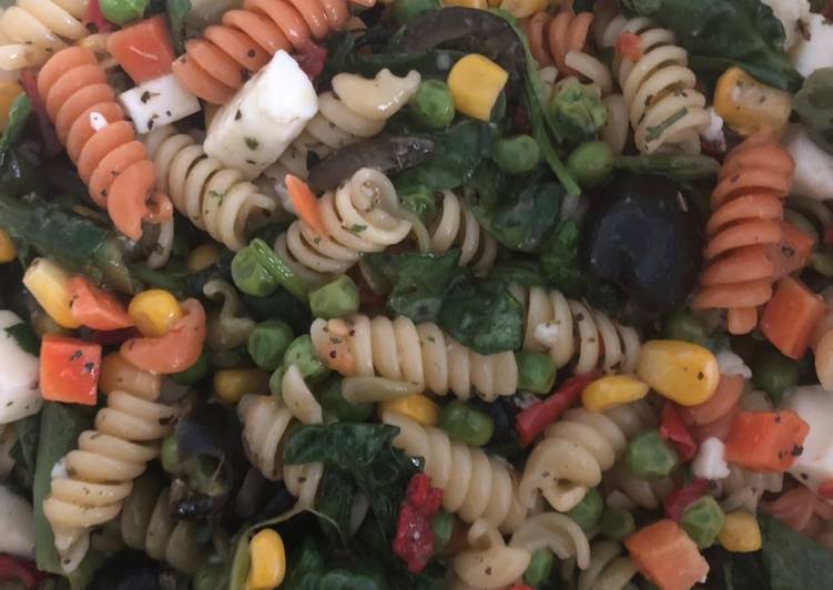 Greek pasta salad