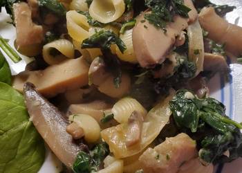 Easy Recipe Shells with Spinach and Mushrooms Home Style