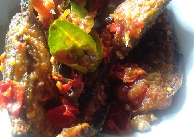 Ternyata ini lho! Bagaimana cara buat Balado ikan lele 😁 yang sesuai selera