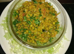 A picture of Patta gobhi matar sabzi.