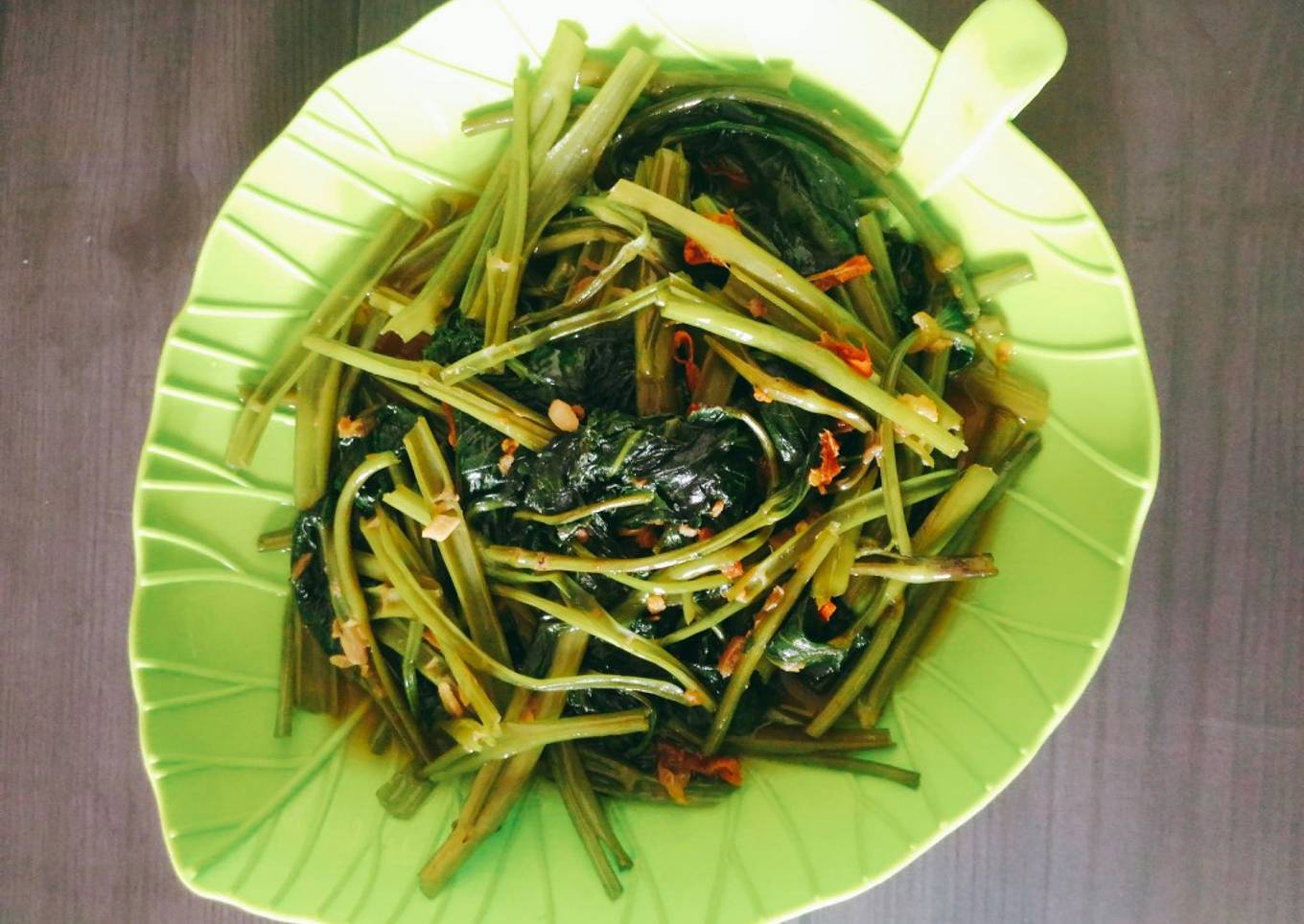 Kapa za torto Tumis Kangkung