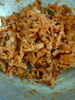 முட்டைகோஸ் மசாலா ஃப்ரை (Muttaikosh masala fry recipe in tamil) செய்முறை முக்கிய புகைப்படம்