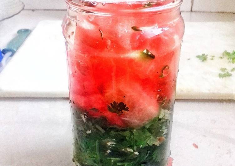 Steps to Make Cilantro Watermelon Water in 13 Minutes for Young Wife