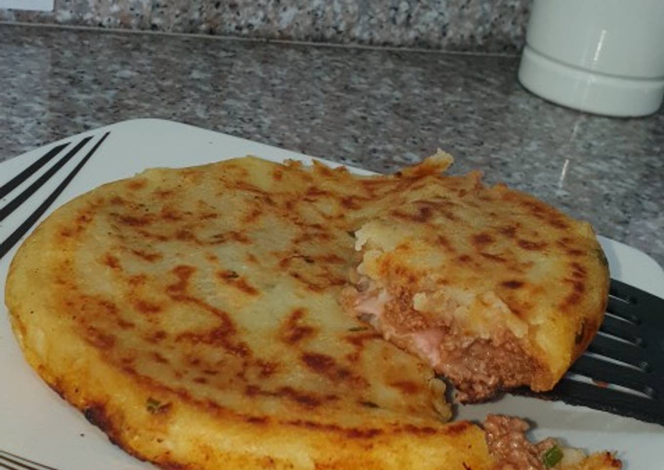 Pastel de carne y papa al sartén