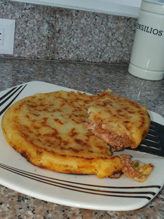 Una foto de Pastel de carne y papa al sartén