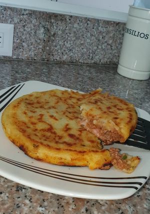Una foto de Pastel de carne y papa al sartén