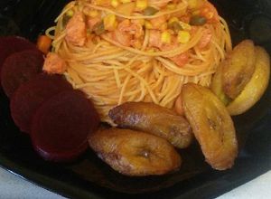 Una foto de Spachetti convegetales Y pechuga de pollo