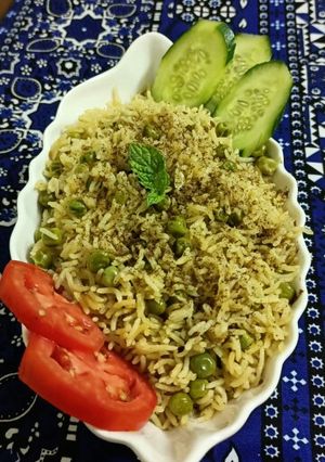 A picture of Mattar Pulao.