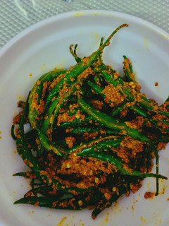 हरी मिर्च का अचार (Hari mirch ka achar recipe in hindi) रेसिपी मुख्य फोटो