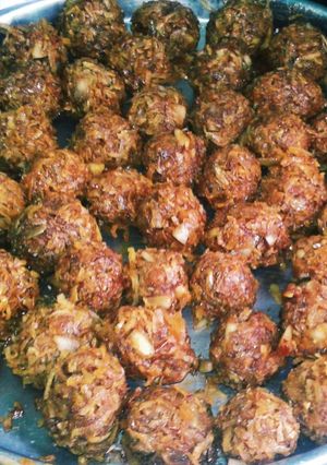 A picture of Coconut laddu.