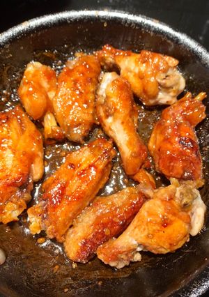 Hình của món Cánh gà sốt teriyaki.