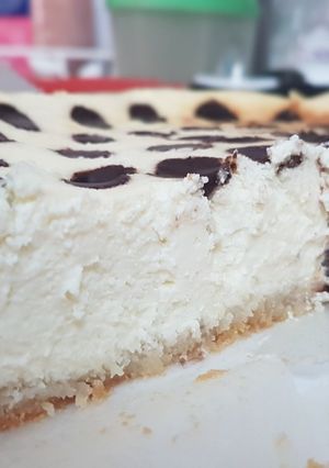 Una foto de Cheesecake - Torta de queso con aroma a limón y chocolate