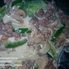 A picture of Simple Ground Beef Stroganoff.
