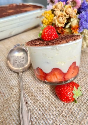 Une photo de Tiramisu fraises grenadine