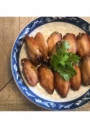 รูปของ ปีกไก่ทอดเกลือ เมนูหม้อ airfryer ผอมมมมั้ยยยย🤣🐥