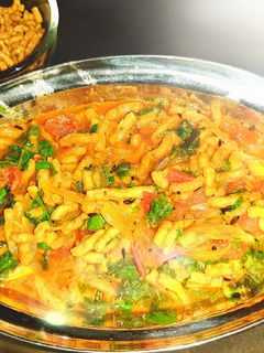 टमाटर सेव की सब्जी (Tamatar sev ki sabzi recipe in Hindi) रेसिपी मुख्य फोटो