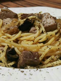 Una foto de Espaguetis con atún