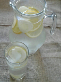 Una foto de Agua saborizada