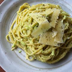 Edamame & Avocado Spaghetti A picture of Edamame & Avocado Spaghetti.
